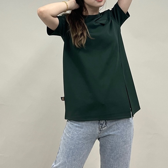 T-Shirt - Picture 7 of 9